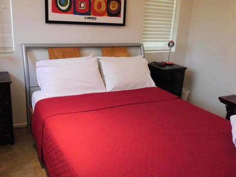 A AAA C-SHACK - Accommodation NSW 17