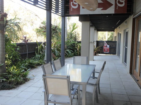 A AAA C-SHACK - Accommodation NSW 4