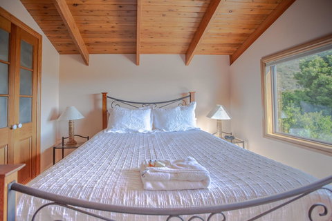 Mountain Seas Lodge - Accommodation NSW 9