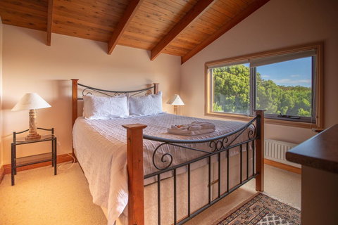 Mountain Seas Lodge - Accommodation NSW 11