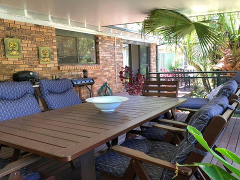 'Sandy Palms' 28 Moorooba Cr - Beautiful Home With Wifi, Air-con And Boat Parking - Accommodation NSW 2