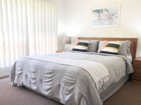 'Sandy Palms' 28 Moorooba Cr - Beautiful Home With Wifi, Air-con And Boat Parking - Accommodation NSW 1