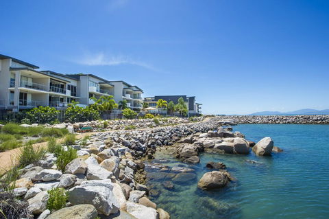 1 Bright Point Apartment 2204 - Accommodation NSW 2
