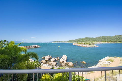1 Bright Point Apartment 2303 - Accommodation NSW 0