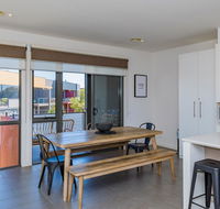 13 Shore Place - Accommodation NSW