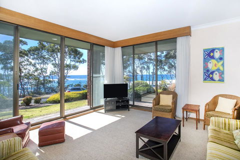 16 Shipton Cres - Secluded Away - Accommodation NSW 2
