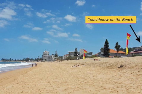 Beachfront Surfside 2BR Apartment - The Coachhouse - Accommodation NSW 3