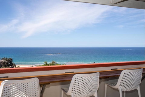 BEST OCEAN VIEWS ON STRADDIE + SUNSET DECK - Accommodation NSW 0