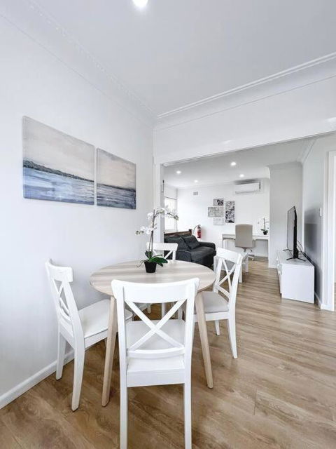 Brand New 2 Bedrooms Apartment In Ingleburn - Accommodation NSW 2