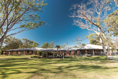CATALINA Lake-front RETREAT - Accommodation NSW 1