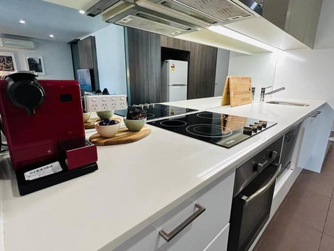 CBD Apartment - Best Amenities! - Accommodation NSW 2