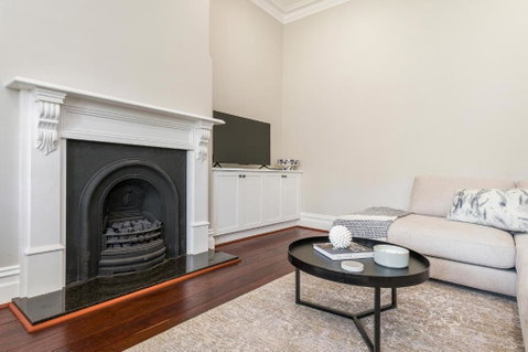 CENT191 - Timeless 3BR, 2BA Federation Home - Accommodation NSW 2
