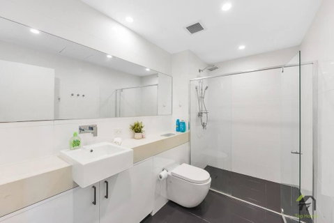 CITY VIEW-Vivid Condo In Mascot - Accommodation NSW 4
