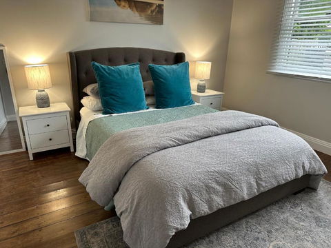 Daisy Cottage On Duke 2BR - Accommodation NSW 0
