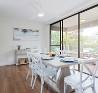 3 'Bangalee' 41 Soldiers Point Rd - Fantastic Waterfront Unit with Pool WIFI  Chromecast - Accommodation NSW