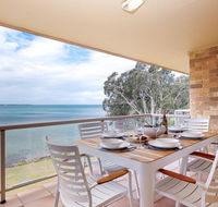 3 'Pelican Sands' 83 Soldiers Point Rd - stunning waterfront unit with magical water views  air conditioning - Accommodation NSW
