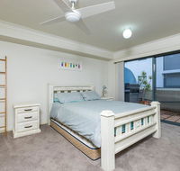 3 'Peninsula Waters' 2-4 Soldiers Point Rd - Beautiful Air Conditioned Unit with Pool Lift  WIFI - Accommodation NSW