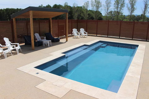 3 WISE MONKEYS, MANSFIELD - Accommodation NSW 1