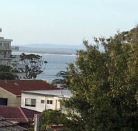 3/4 Victor Parade - great townhouse  walk to the beach - Accommodation NSW