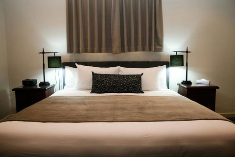 34 On Emily - Accommodation NSW 3