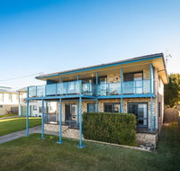 45 Hillside Cres Beach House - Accommodation NSW