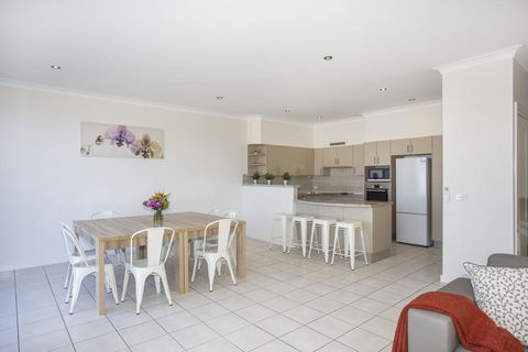 5/14 Dolphin St- Dolphin 5 At Ulladulla - Accommodation NSW 3