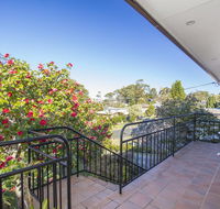 57 Carroll Ave Mollymook Beach - Relaxed Homely Retreat - Accommodation NSW