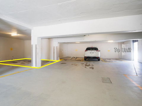 7 'Bayview Towers', 15 Victoria Parade - Stunning Unit With Fabulous Views - Accommodation NSW 2