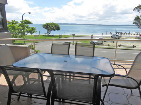 7 'Florentine' 11 Columbia Close - Air Conditioned Unit With Fantastic Views Of Little Beach - Accommodation NSW 2