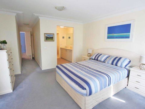 7 'Florentine' 11 Columbia Close - Air Conditioned Unit With Fantastic Views Of Little Beach - Accommodation NSW 3