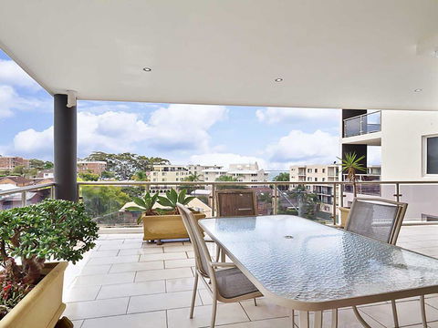 8 'Carrington' 15 Government Road - Spacious Unit With Air Conditioning And Lift - Accommodation NSW 0