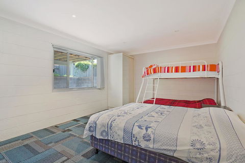 81 Dalmeny Drive - Beach House - Accommodation NSW 3