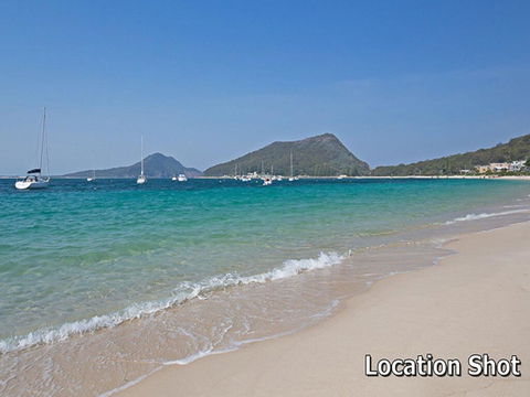 9 'Shoal Bay Beach Apartments' 2 Shoal Bay Road -air Conditioning And Complex Swimming Pool - Accommodation NSW 0