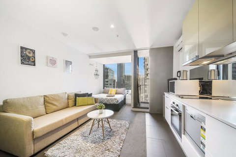 A Charming Studio With Stunning City Views - Accommodation NSW 0