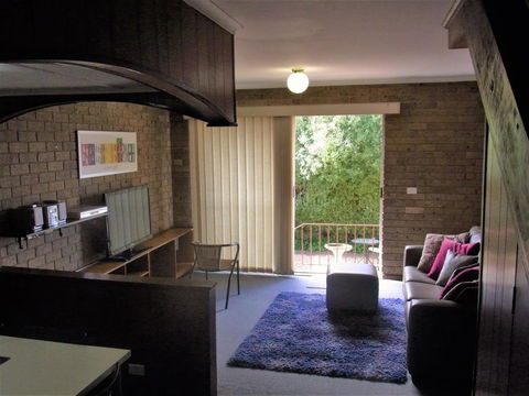 A Furnished Townhouse In Goulburn - Accommodation NSW 0