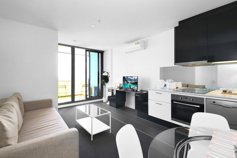 A Stylish CBD Apartment With A Stunning View - Accommodation NSW 1