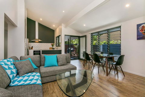 A SWEET ESCAPE - At The Beach - Accommodation NSW 2