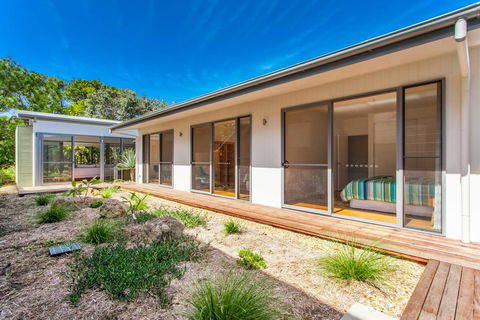 A SWEET ESCAPE - Beachfront Tranquility - Accommodation NSW 1