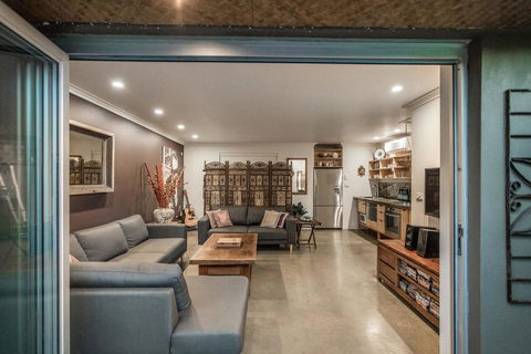 A SWEET ESCAPE - Brandon St Beach & Spa - Accommodation NSW 2