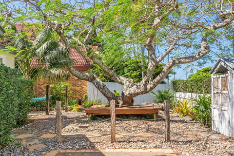A SWEET ESCAPE - Byron Surf Cottage - Walk To Byron - Accommodation NSW 0