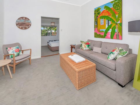 A Touch Of The Bahamas On McKenzie MK3 - Accommodation NSW 0