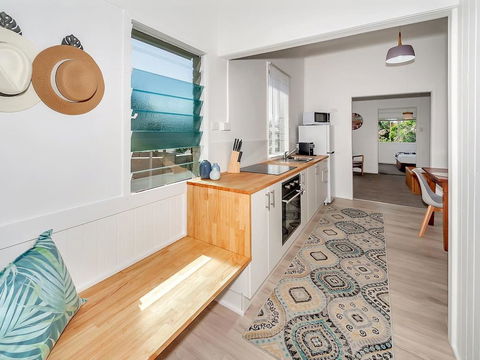 A Touch Of The Bahamas On McKenzie MK3 - Accommodation NSW 3