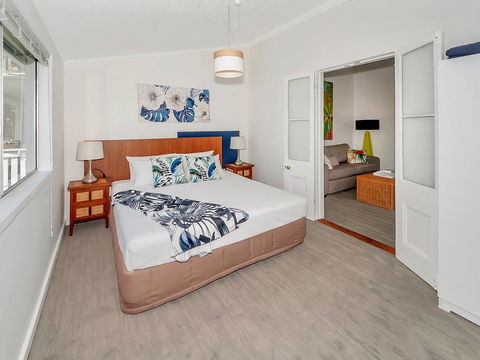 A Touch Of The Bahamas On McKenzie MK3 - Accommodation NSW 2