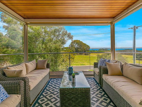 A Wave From It All - Accommodation NSW 1