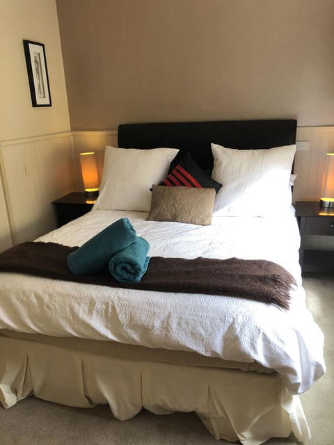 About Time Retreats- Studio Three - Accommodation NSW 2