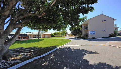 Abrolhos Reef Lodge - Accommodation NSW 2