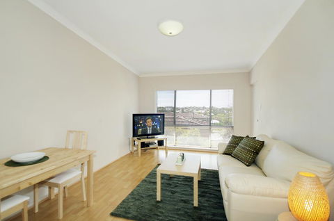 Acacia Holiday & Business Stay - Accommodation NSW 0
