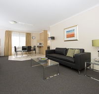 Accommodate Canberra - Kingston Court - Accommodation NSW