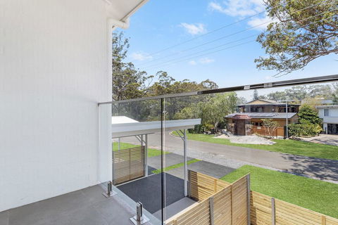 Achilles Street, 1/6 - Accommodation NSW 2