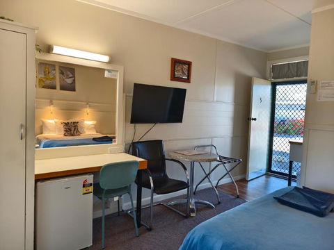 Donald Riverside Motel - Accommodation NSW 3